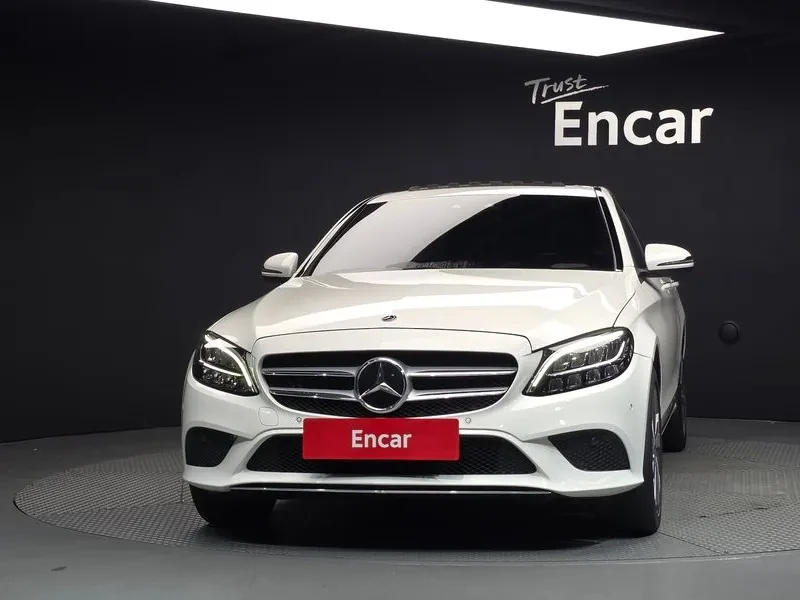 Mercedes-Benz C 220 W205  D 4Matic, снимка 3 - Автомобили и джипове - 56355845