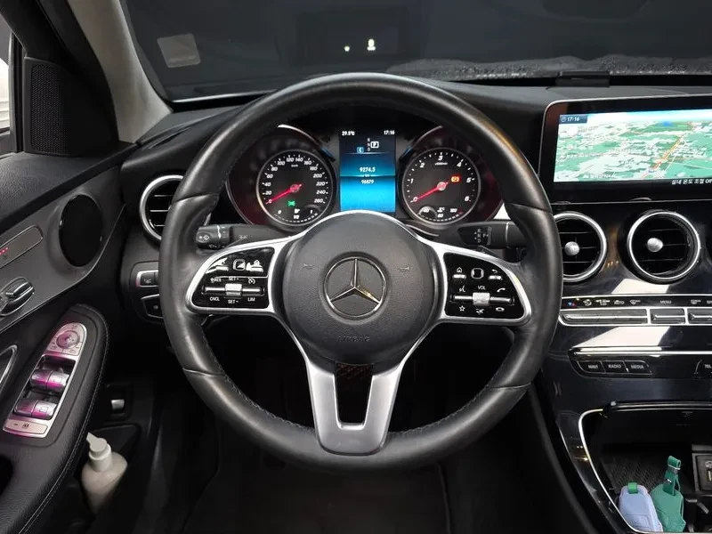 Mercedes-Benz C 220 W205  D 4Matic, снимка 13 - Автомобили и джипове - 56355845