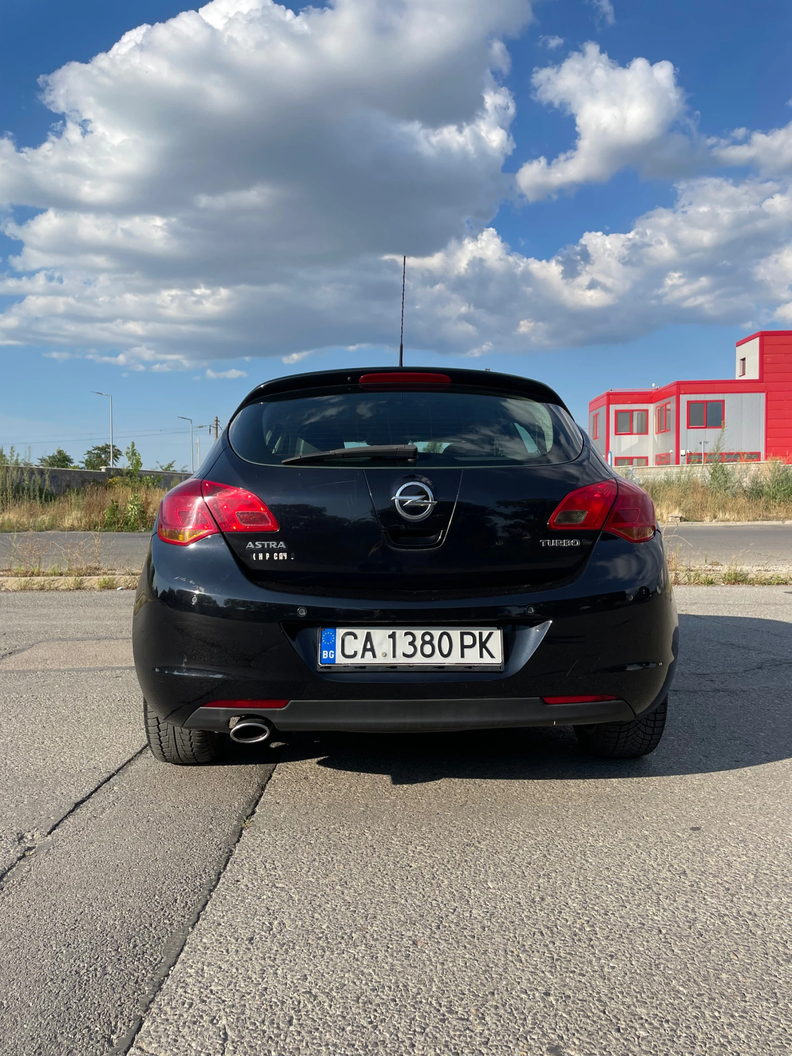 Opel Astra J 1.6T - изображение 6