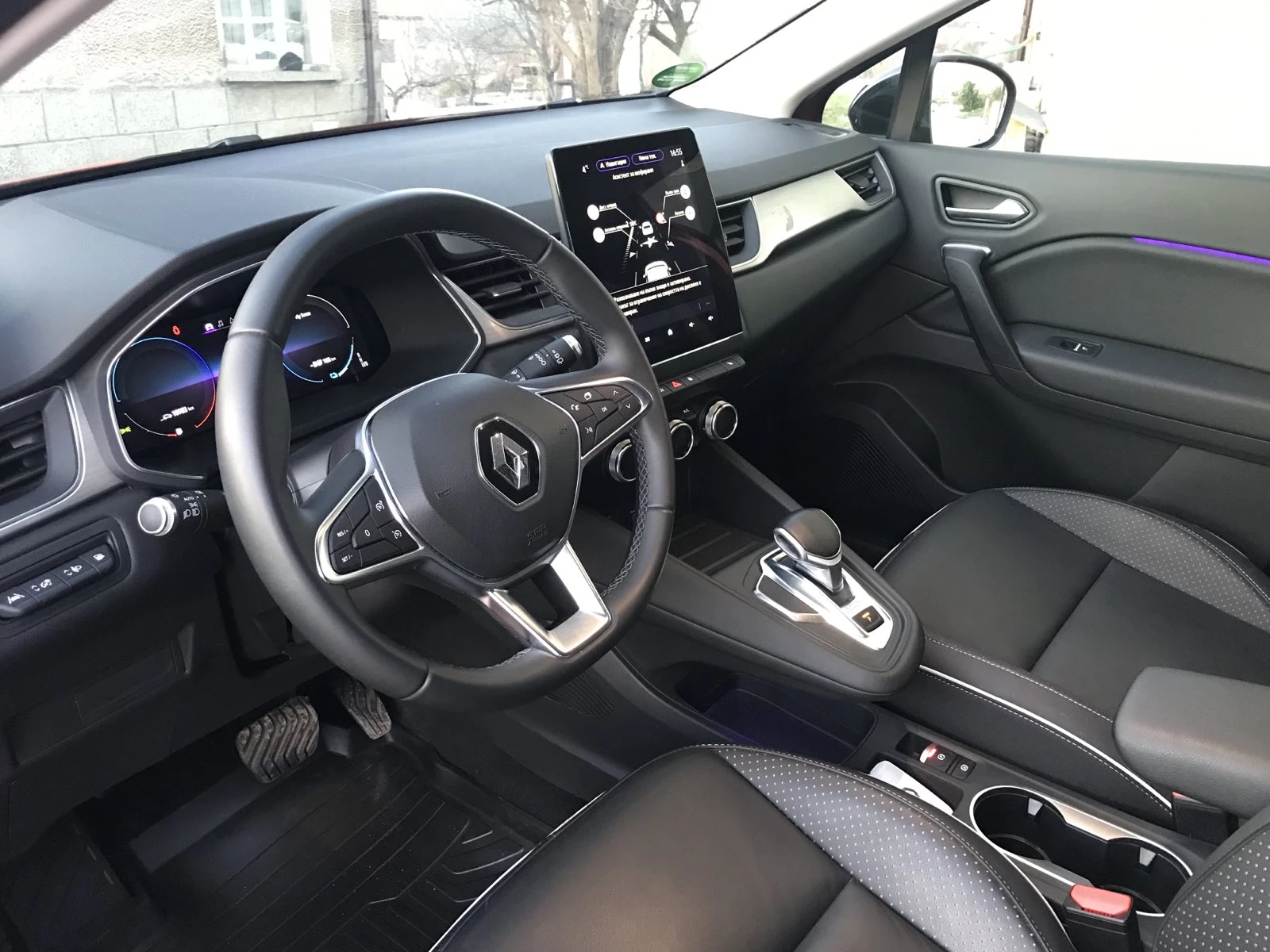 Renault Captur 1.6 хибрид - изображение 9