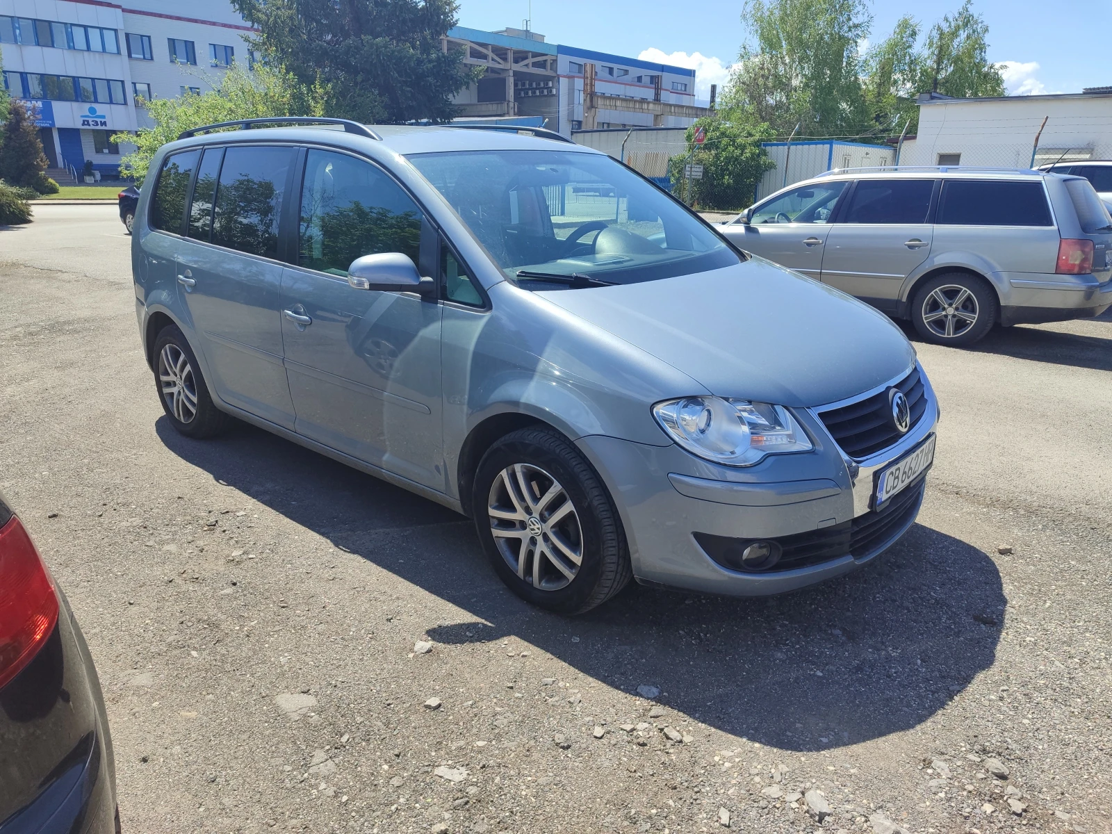 VW Touran 1900 - изображение 3