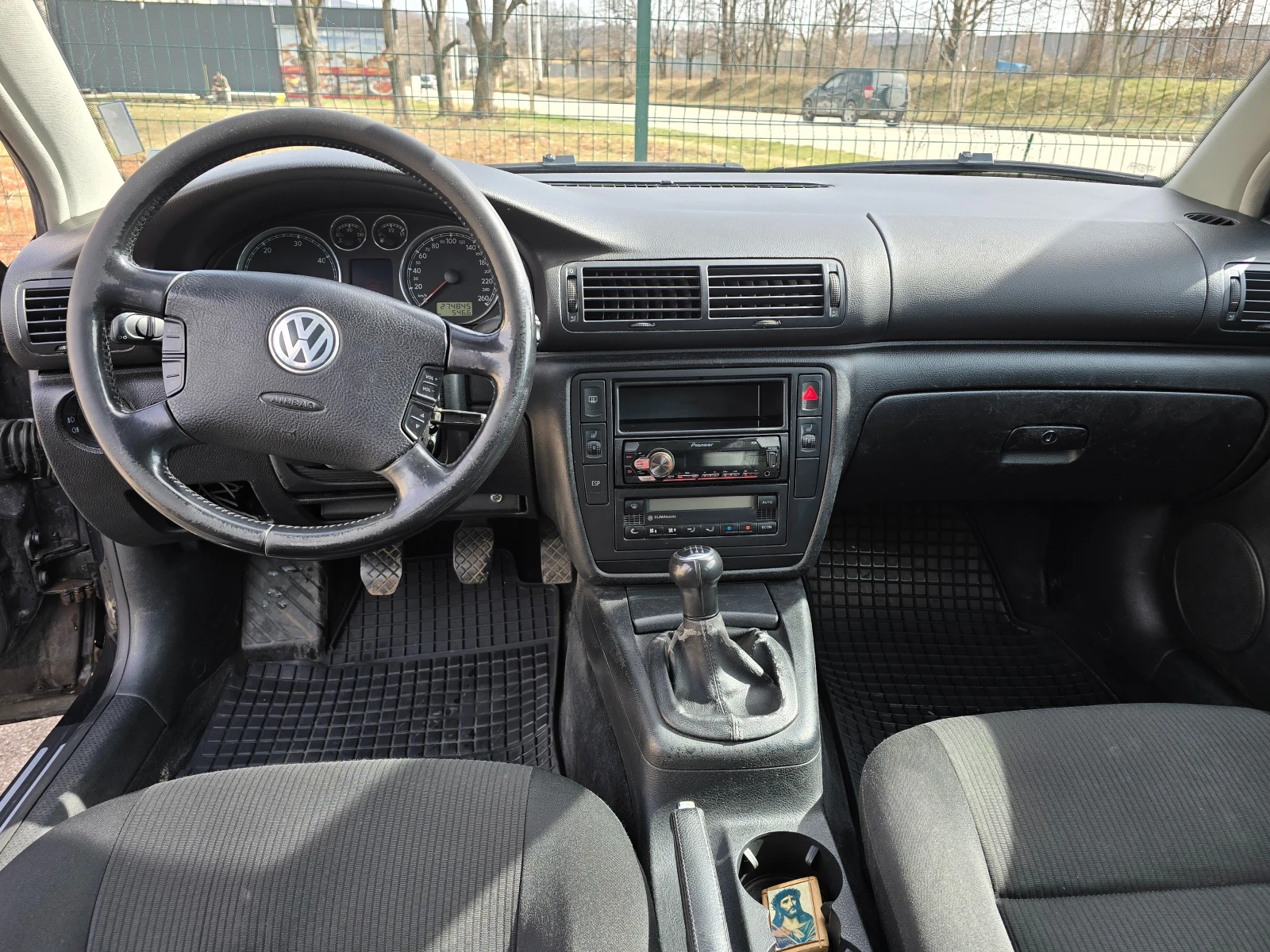 VW Passat  - изображение 7