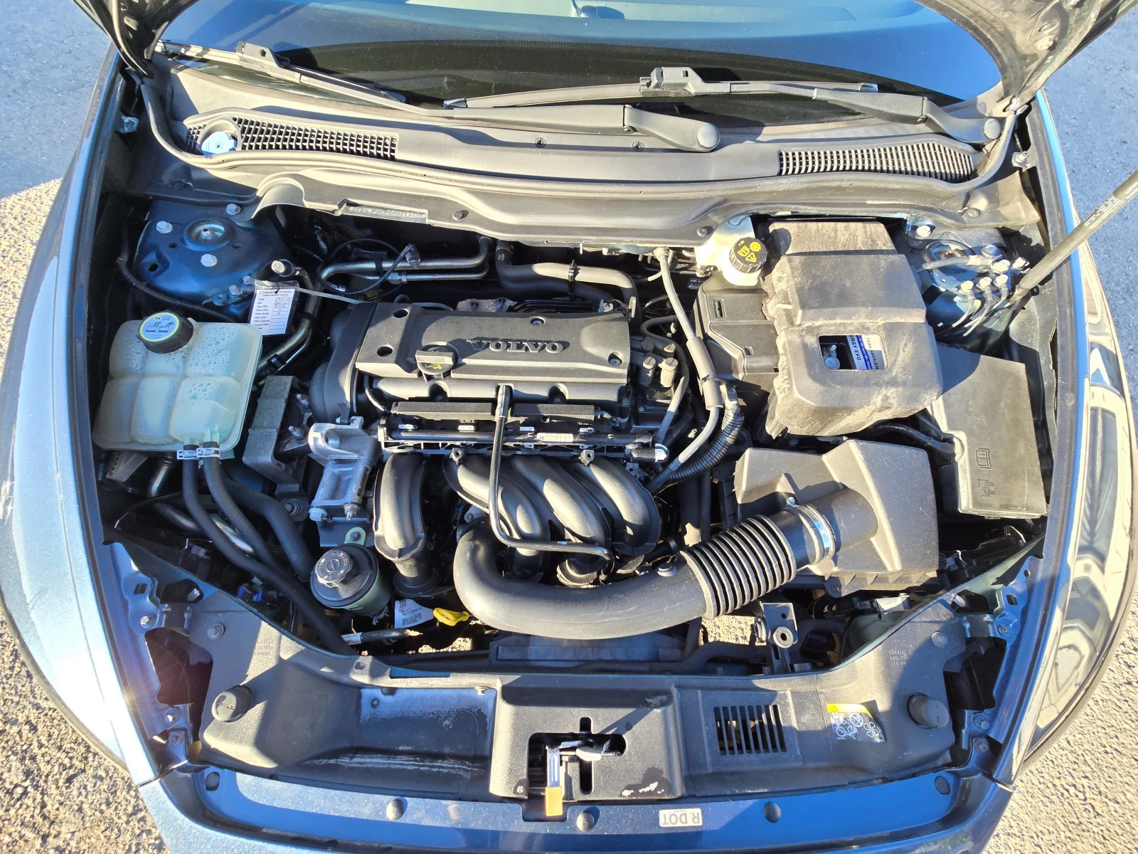 Volvo C30 1.6i УНИКАТ - изображение 9