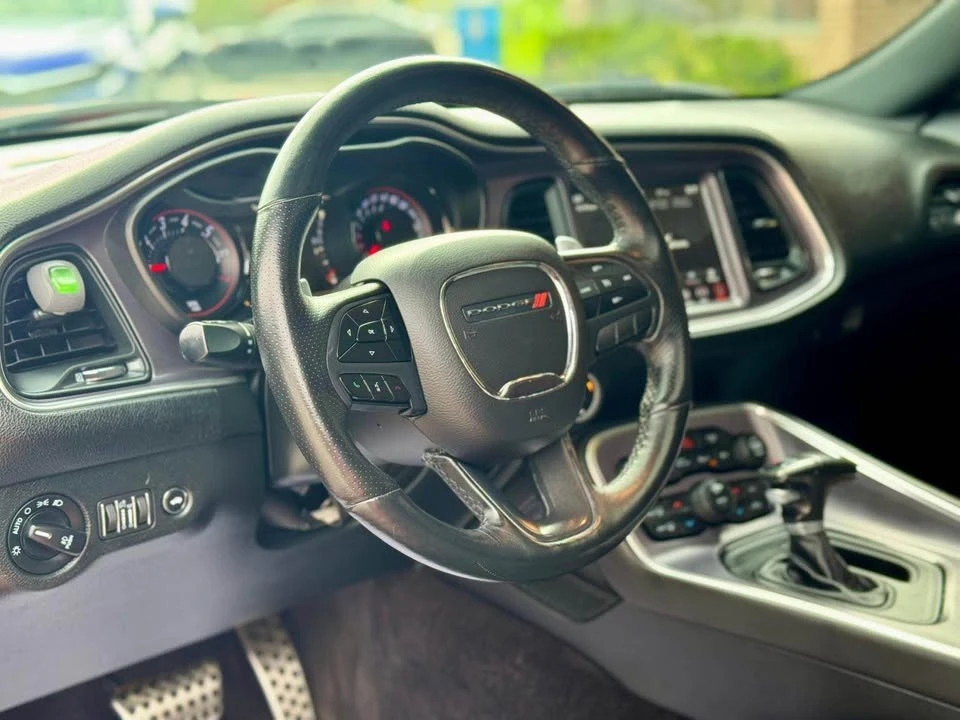 Dodge Challenger SXT * * CARFAX * * АВТО КРЕДИТ * *  - изображение 9