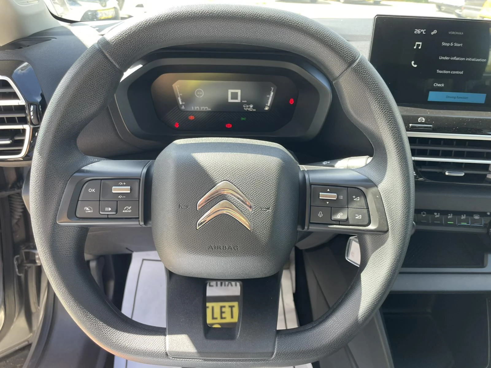 Citroen C4 BlueHDi 110 S&S BVM6, снимка 9 - Автомобили и джипове - 54939349