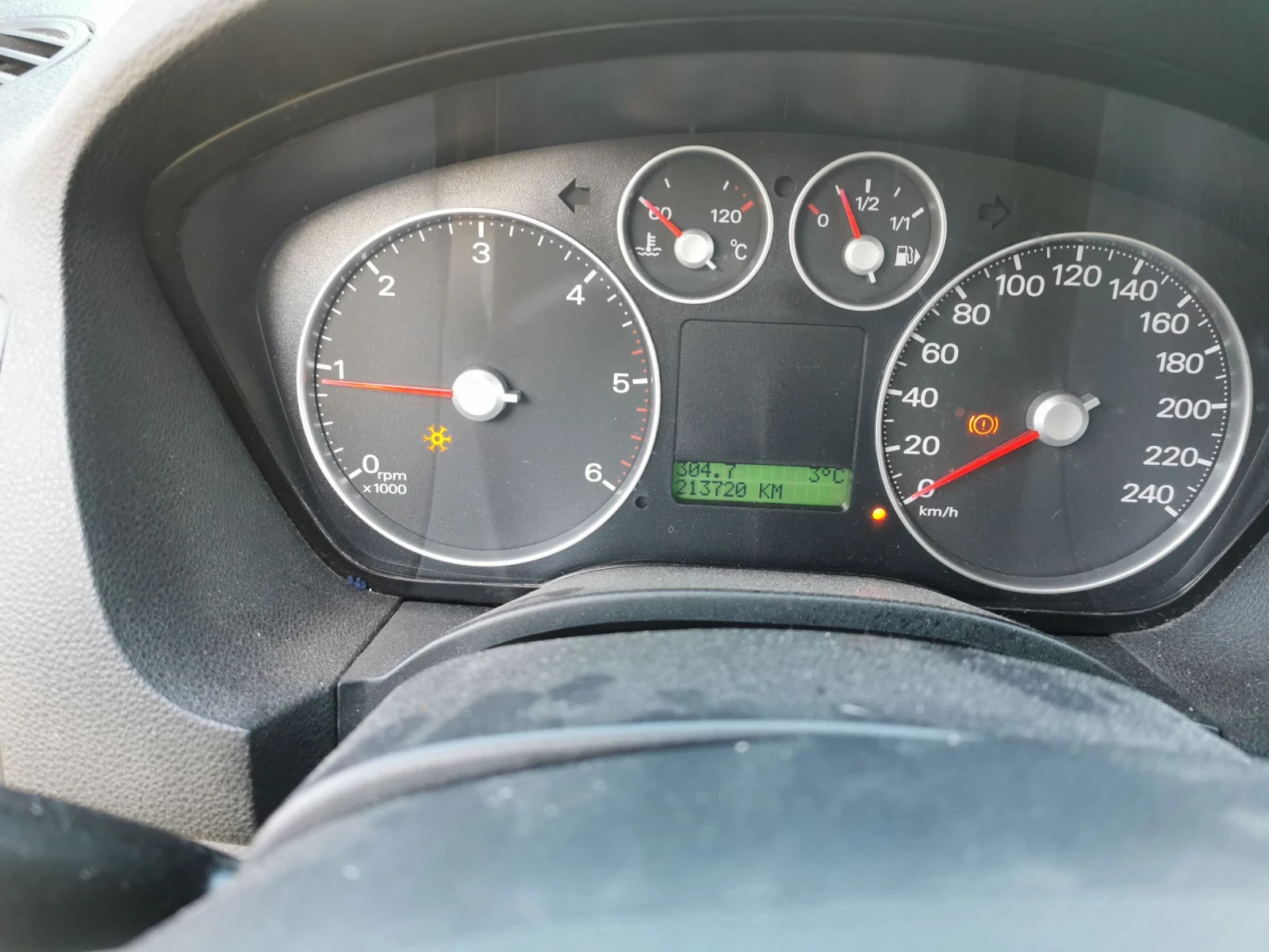 Ford C-max 1.6 D, 109 кс - изображение 10