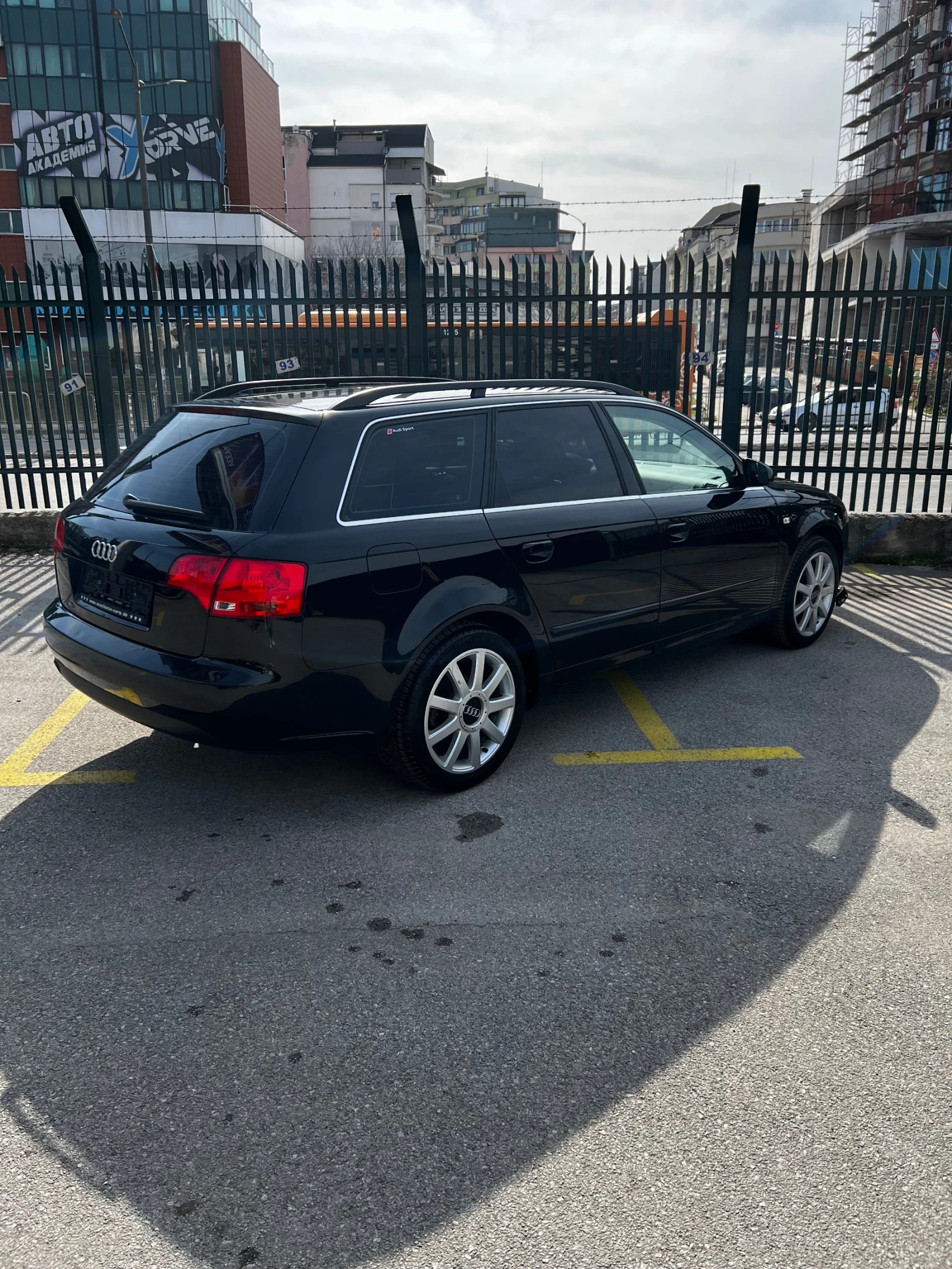 Audi A4 2.0 бензин 131к.с. - изображение 4