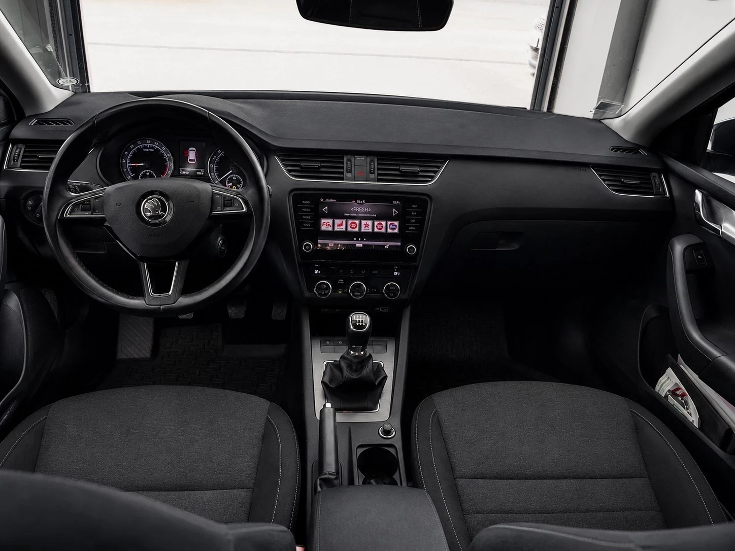 Skoda Octavia, снимка 4 - Автомобили и джипове - 54302867