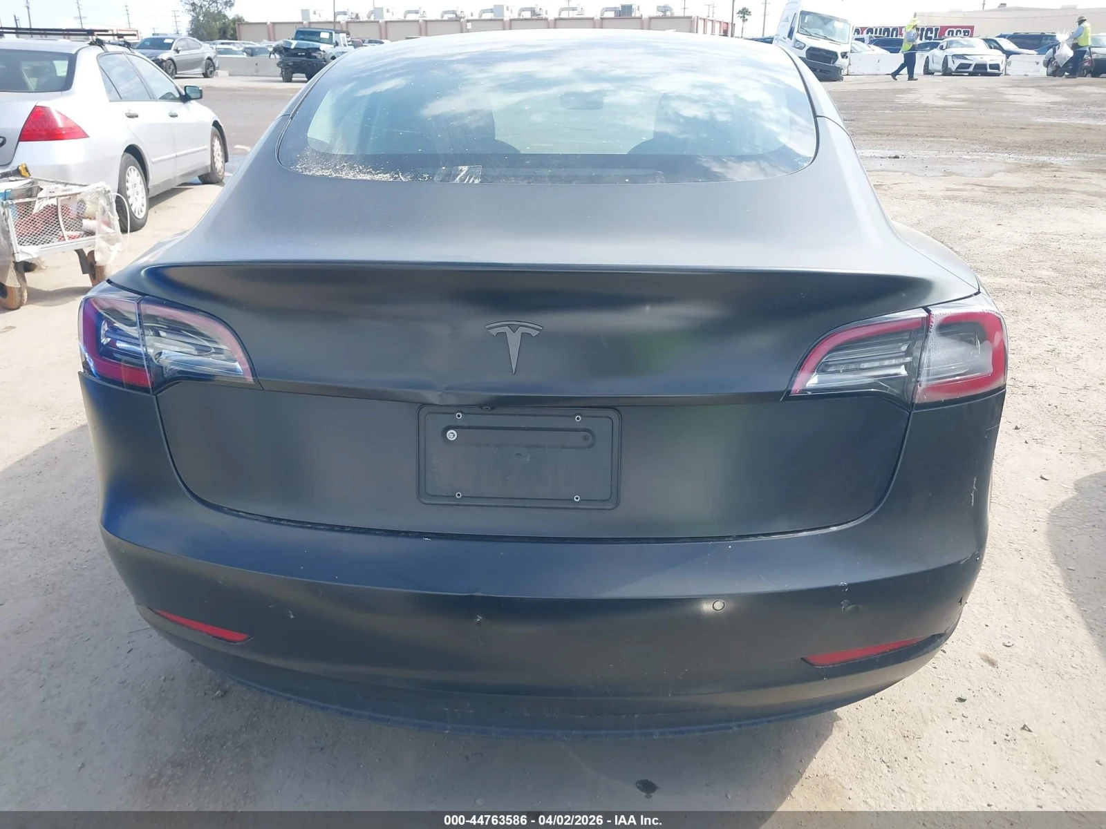 Tesla Model 3 LONG RANGE DUAL MOTOR ALL-WHEEL DRIVE, снимка 16 - Автомобили и джипове - 54655597