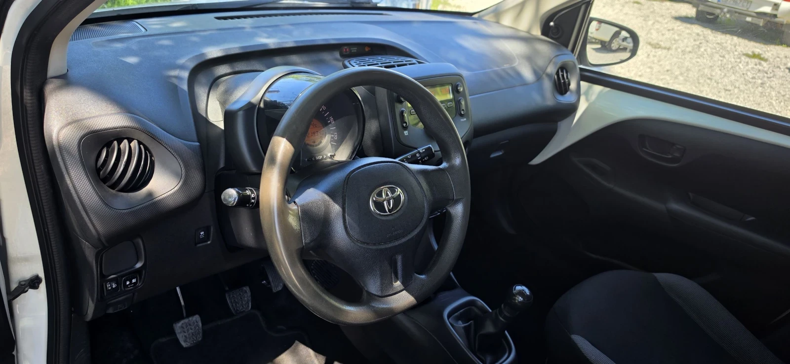 Toyota Aygo ГАЗ, снимка 11 - Автомобили и джипове - 54912542