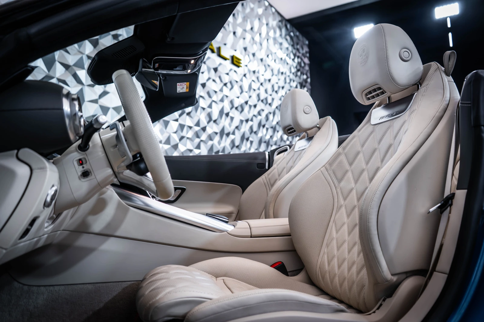 Mercedes-Benz SL 63 AMG 4M 21* NightP* Burmester, снимка 8 - Автомобили и джипове - 55221733