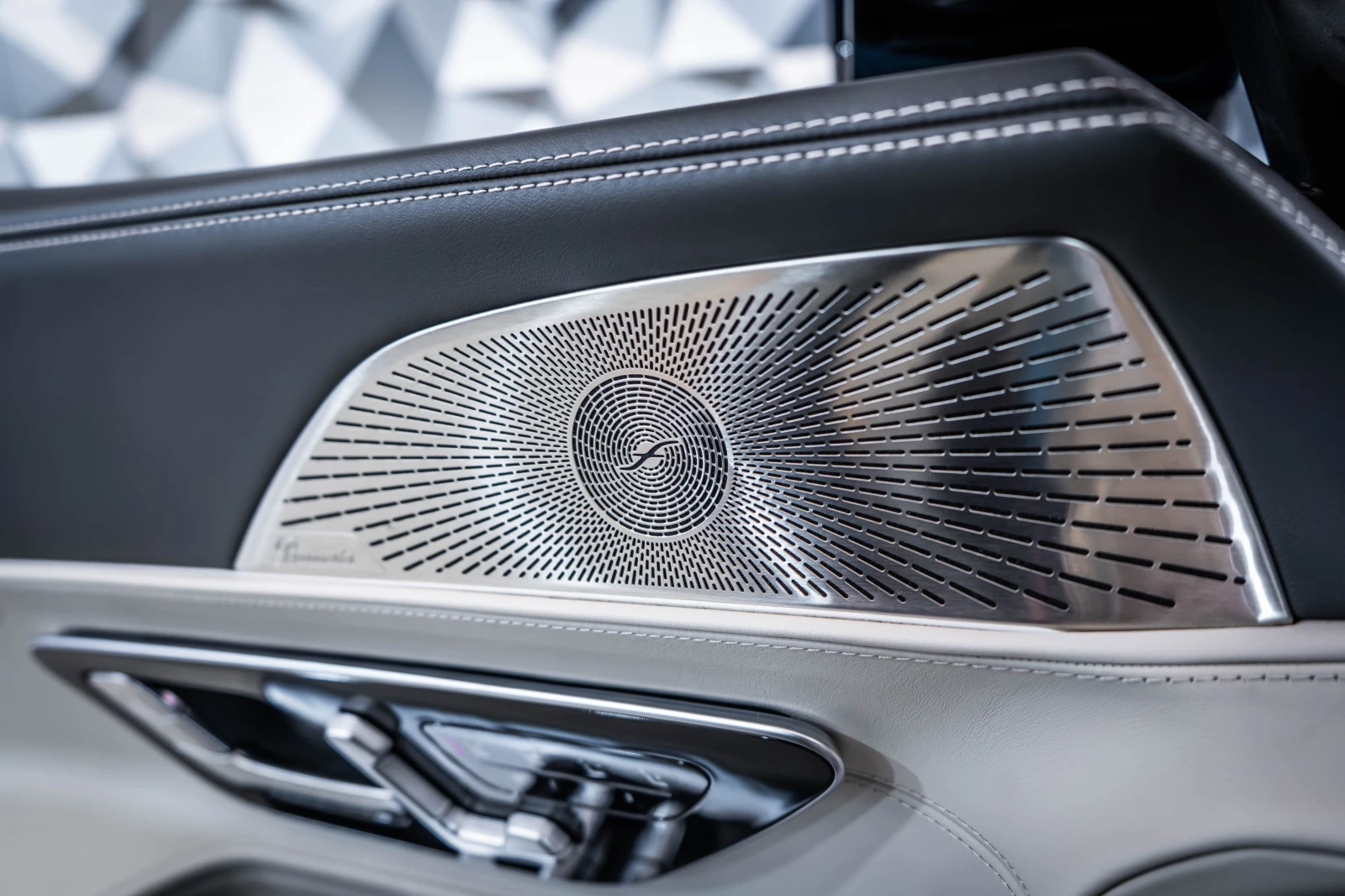 Mercedes-Benz SL 63 AMG 4M 21* NightP* Burmester, снимка 13 - Автомобили и джипове - 55221733