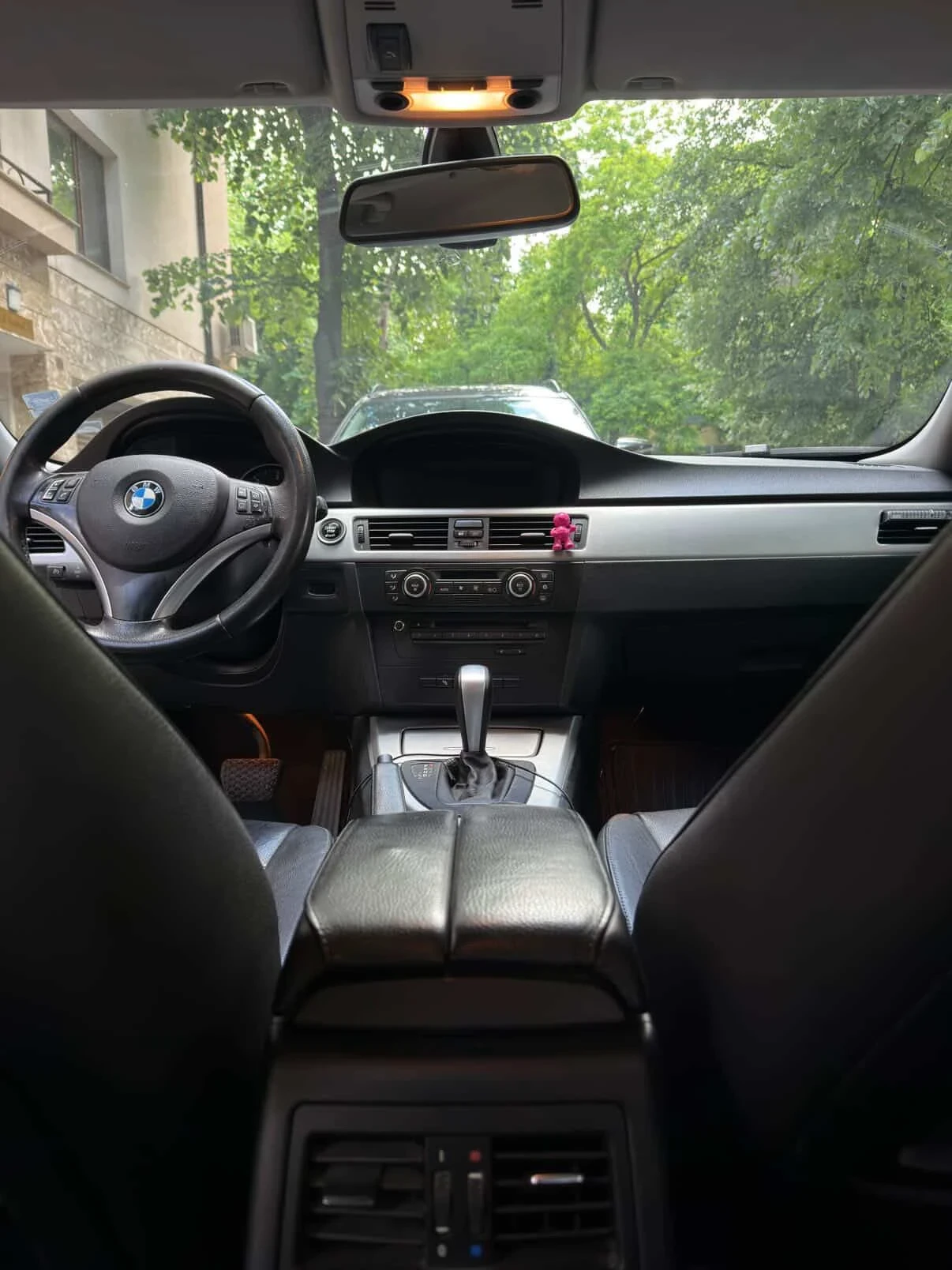 BMW 330 Xdrive LCI N57 NAVI, снимка 9 - Автомобили и джипове - 55305882