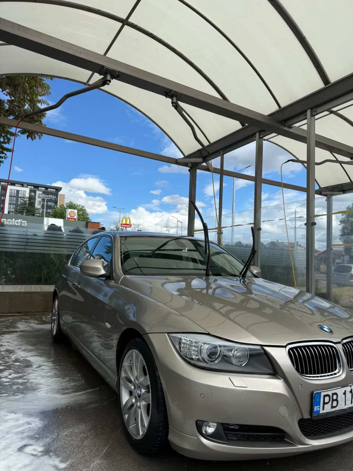 BMW 330 Xdrive LCI N57 NAVI, снимка 3 - Автомобили и джипове - 55305882