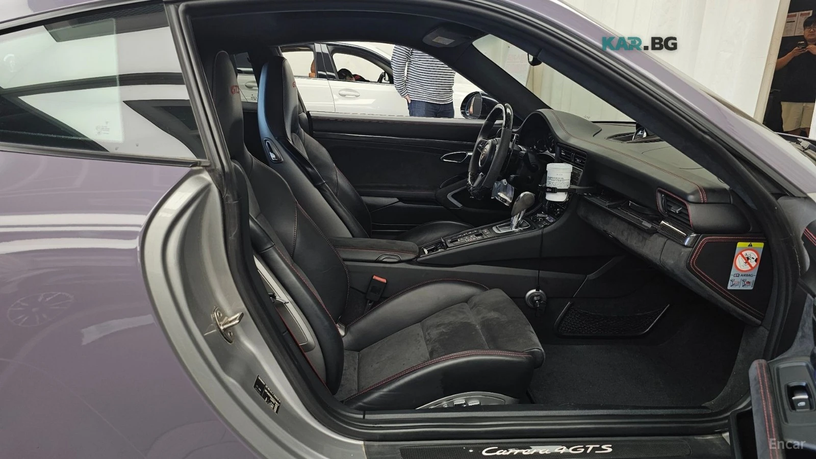 Porsche 911 Carrera 4* GTS* PDK* CHRONO* КАМЕРА* SUNROOF* , снимка 9 - Автомобили и джипове - 56103288