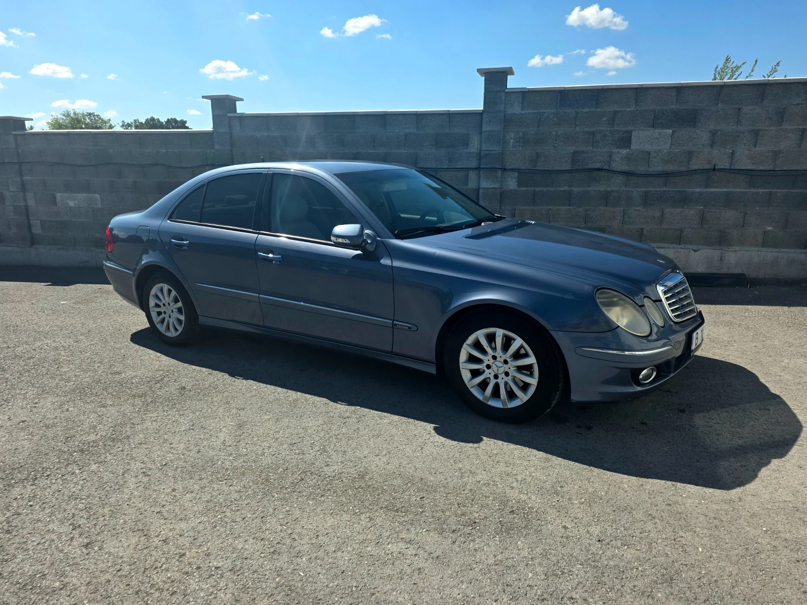 Mercedes-Benz E 320 4Matic EVO, снимка 2 - Автомобили и джипове - 56399575