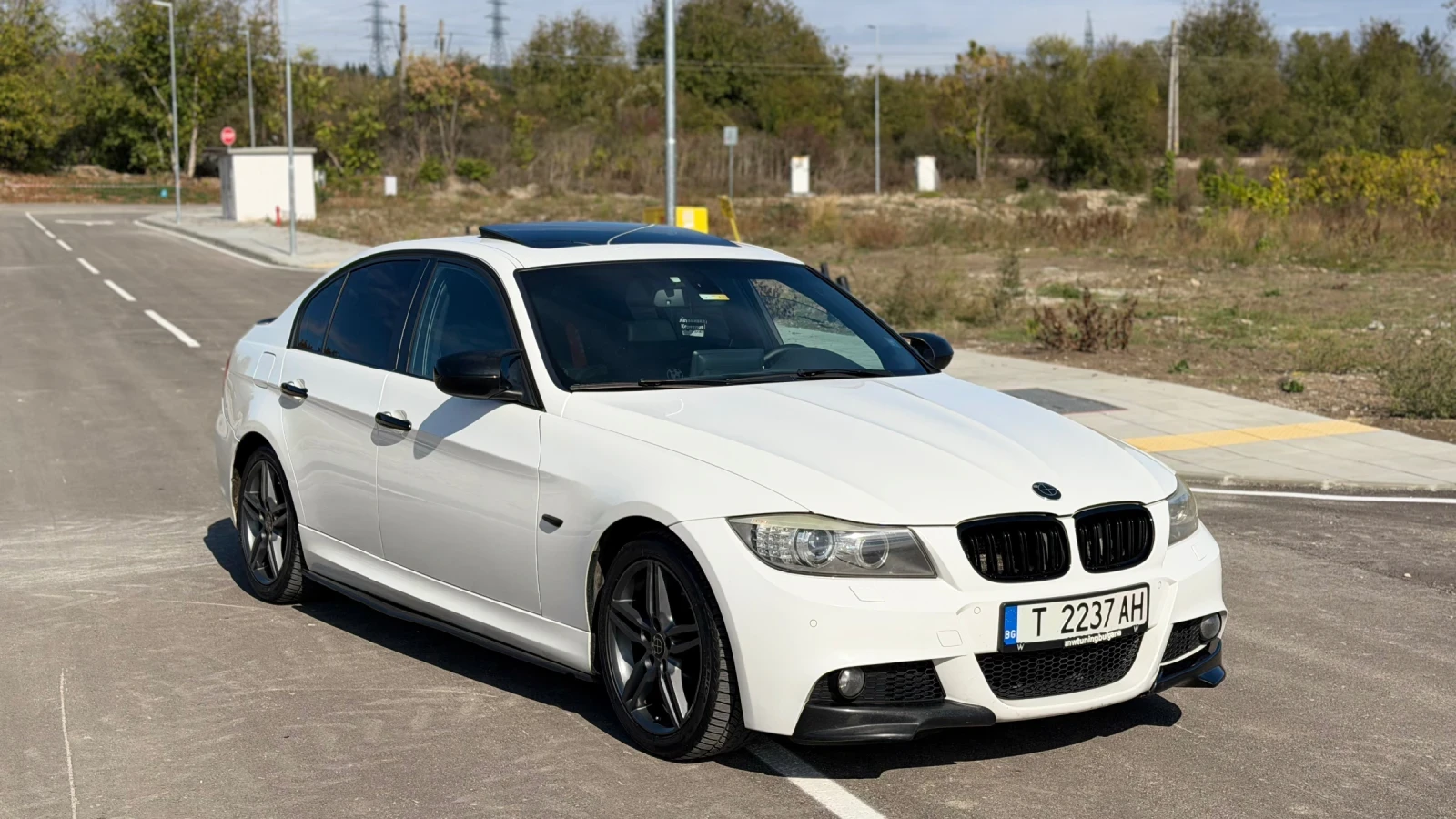 BMW 320 D, снимка 3 - Автомобили и джипове - 56564543