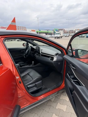 Toyota C-HR 2.0 Hybrid Facelift, снимка 7