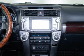 Toyota 4runner 4.0* V6* LIMITED* ПОДГРЕВ* КАМЕРА* КЕЙЛЕС* , снимка 9
