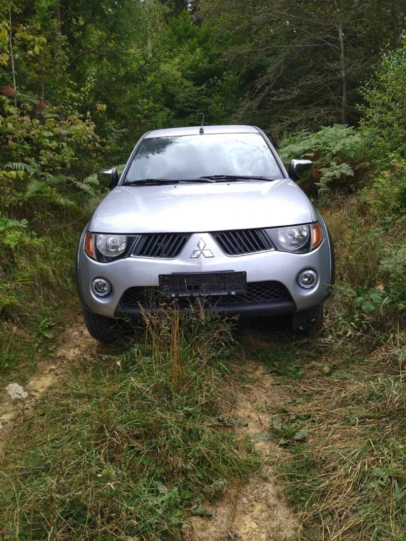 Mitsubishi L200, снимка 1 - Автомобили и джипове - 47110002