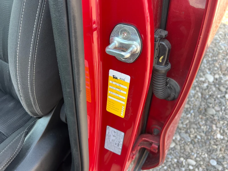 Kia Sportage 1.7 CRDI, снимка 15 - Автомобили и джипове - 51180737