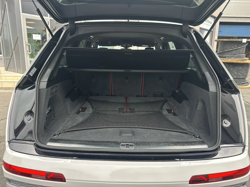 Audi SQ7 TDI/Exclusive/Ceramic/Lazer/B&O/ACC, снимка 12 - Автомобили и джипове - 53149657
