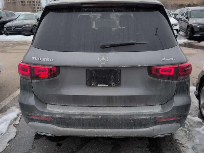 Mercedes-Benz GLB GLB250 4MATIC/CARFAX/ПРЕДСТАВИТЕЛСТВО НА МЕРЦЕДЕС, снимка 3 - Автомобили и джипове - 53963844