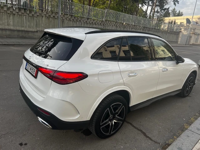 Mercedes-Benz GLC 300 2.0 4MATIC * AMG* LED* PANO* DISTR* MILD* KEYLESS*, снимка 5 - Автомобили и джипове - 54334423