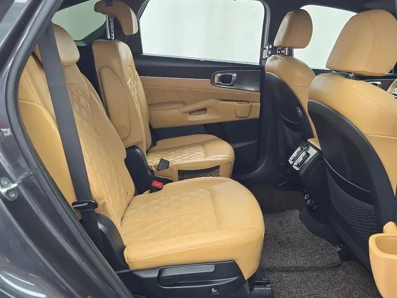 Kia Sorento, снимка 11 - Автомобили и джипове - 56731847