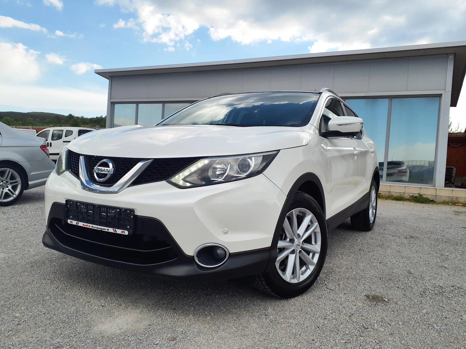 Nissan Qashqai 1, 5 DCI NOVA PANORAMA FULL LED 360  KAMERA TEKNA - изображение 2