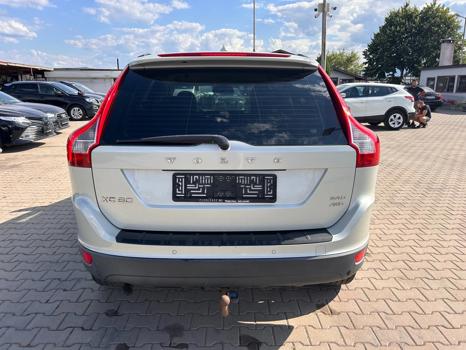 Volvo XC60 2.4D 4WD AVTOMAT/KOJA EURO 4 - изображение 7