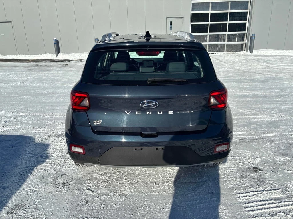 Hyundai Venue * Ultimate * CARFAX * БЕЗ ПЪРВОНАЧАЛНА ВНОСКА - изображение 4