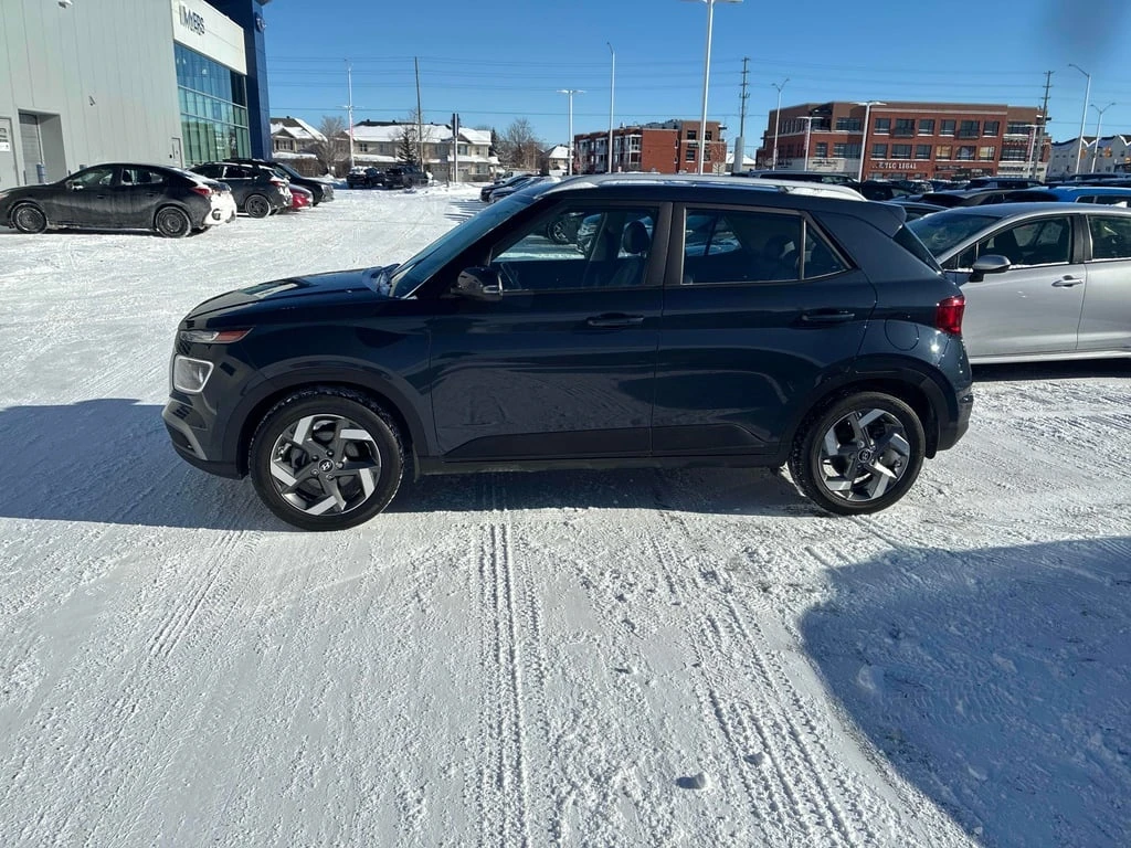 Hyundai Venue * Ultimate * CARFAX * БЕЗ ПЪРВОНАЧАЛНА ВНОСКА - изображение 2