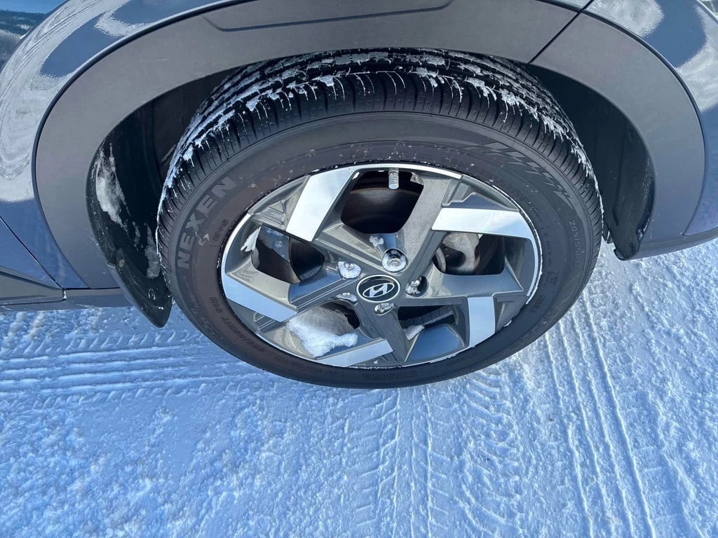 Hyundai Venue * Ultimate * CARFAX * БЕЗ ПЪРВОНАЧАЛНА ВНОСКА - изображение 7