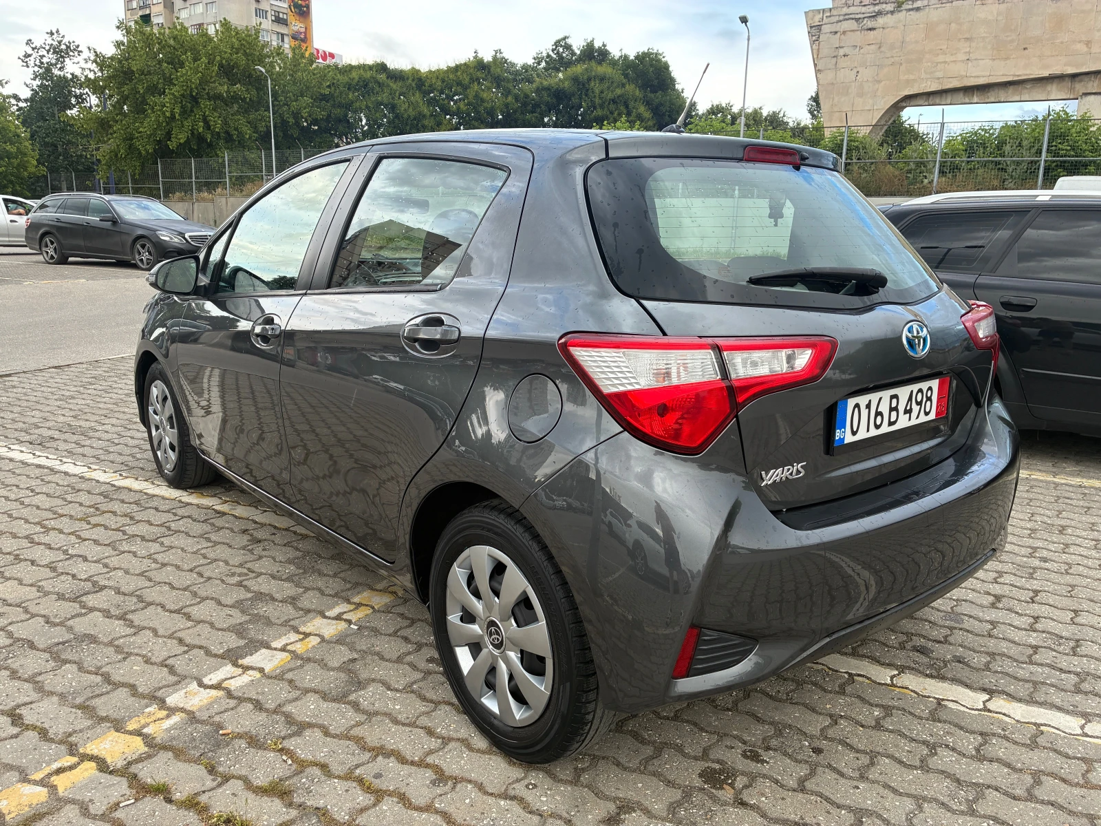 Toyota Yaris 1.4D4D/Automatik+ Navi+ Камера, снимка 4 - Автомобили и джипове - 53842431