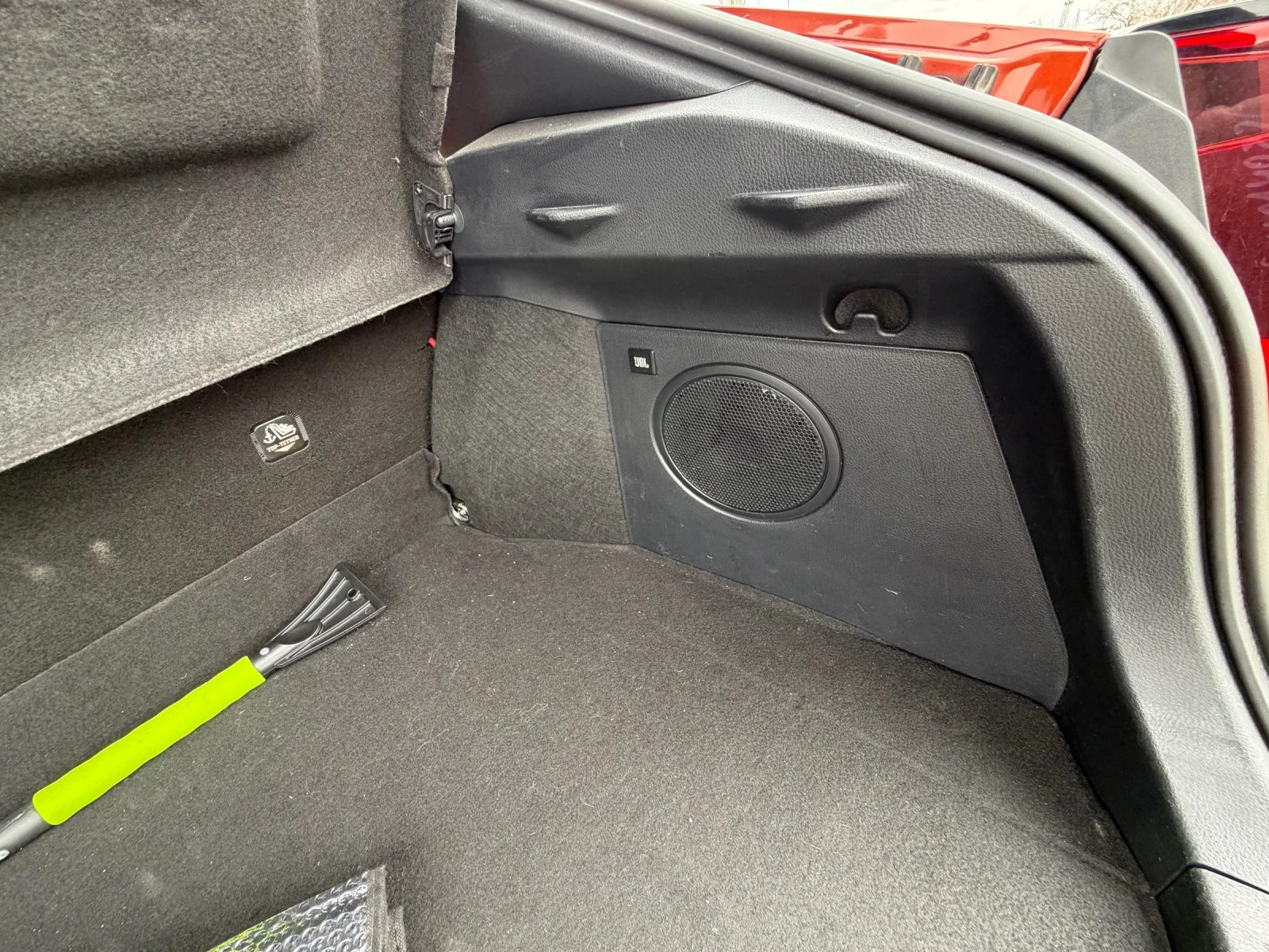 Toyota C-HR 2.0 Hybrid Facelift, снимка 17 - Автомобили и джипове - 53912846