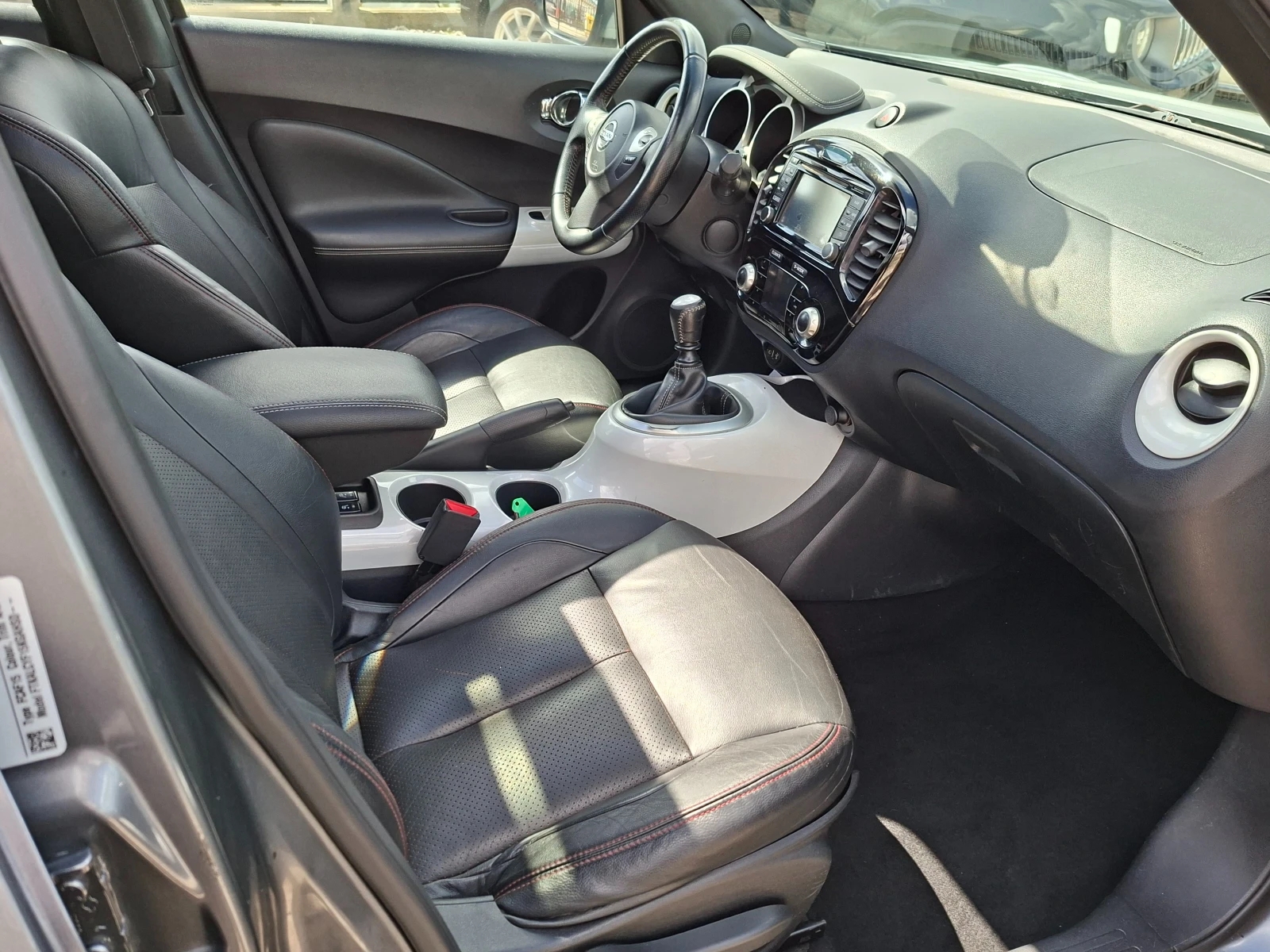 Nissan Juke, снимка 10 - Автомобили и джипове - 54034221