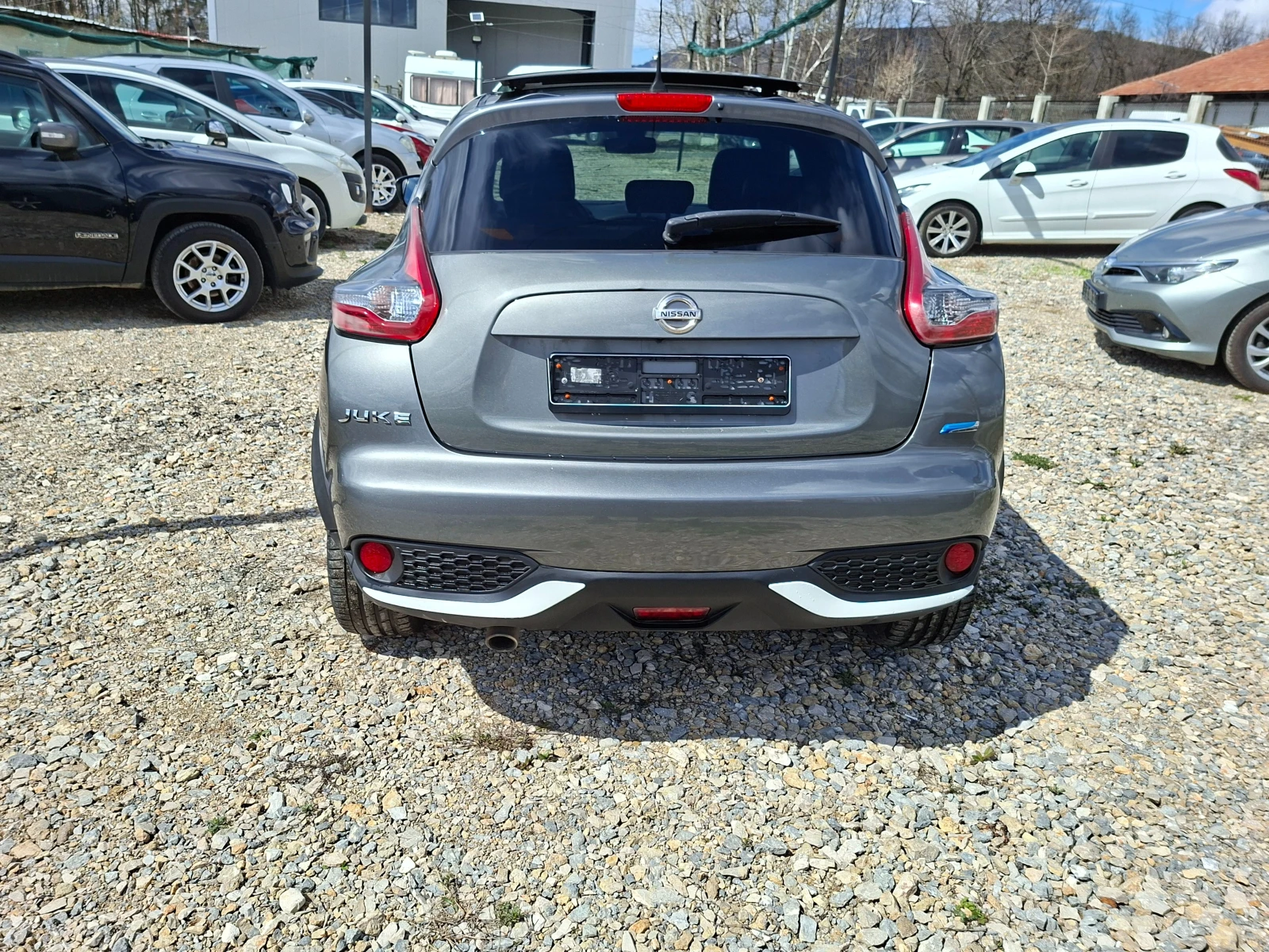 Nissan Juke, снимка 7 - Автомобили и джипове - 54034221