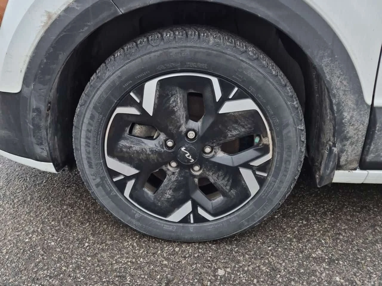 Kia Niro * PREMIUM * 2 КЛЮЧА* ПОДГРЕВ* KEYLESS* , снимка 6 - Автомобили и джипове - 54318439