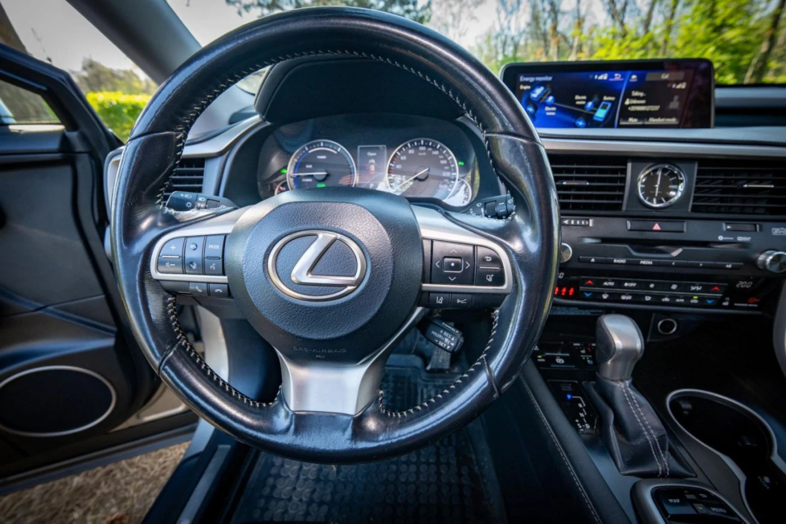 Lexus RX 450h, снимка 12 - Автомобили и джипове - 54372635
