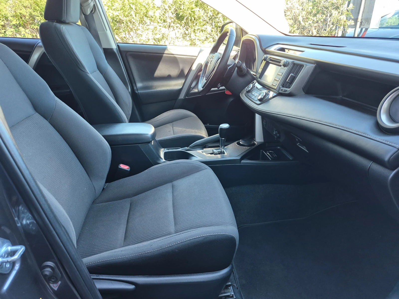Toyota Rav4 2.2   D-CAT      4x4, снимка 12 - Автомобили и джипове - 54598402