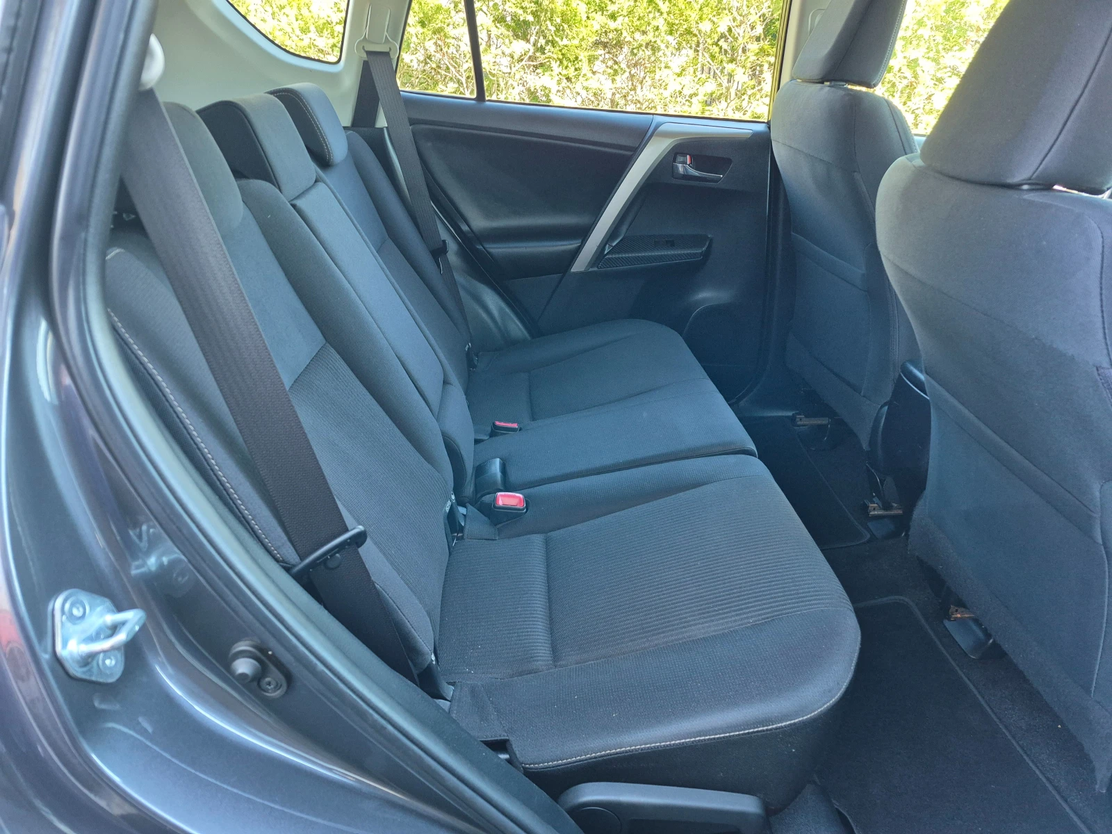 Toyota Rav4 2.2   D-CAT      4x4, снимка 14 - Автомобили и джипове - 54598402