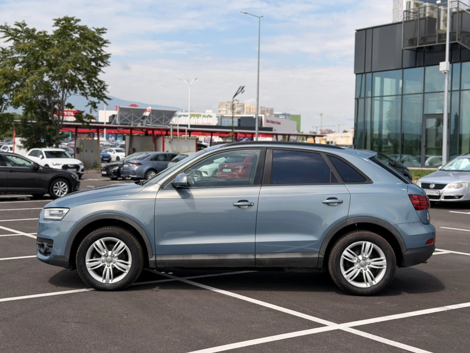 Audi Q3 2.0TDI-Сервизна история-Лизинг през уникредит, снимка 3 - Автомобили и джипове - 55130144