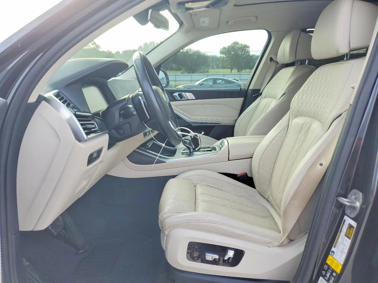BMW X7 XDRIVE40I SPECIAL/PANORAMA/360CAM | Mobile.bg � ����������� 7