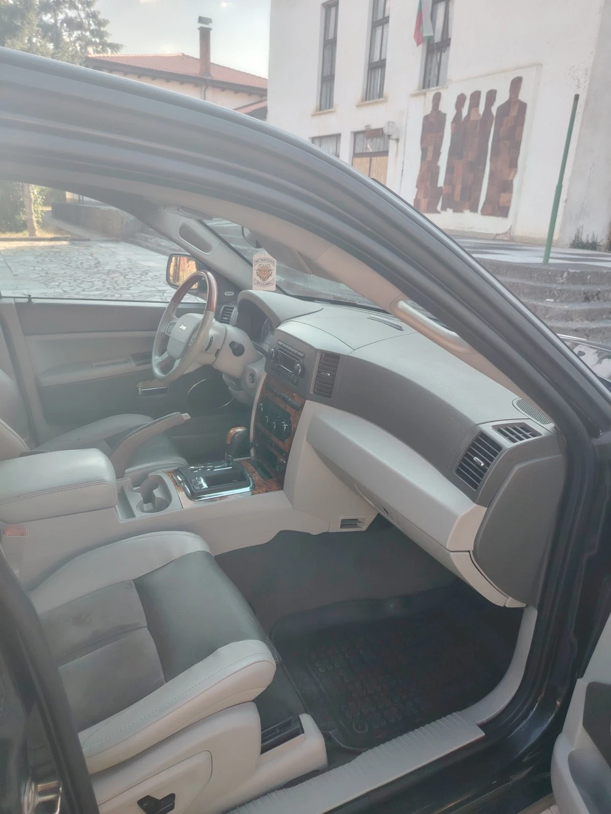 Jeep Grand cherokee 3.0 CRD, снимка 6 - Автомобили и джипове - 55603391
