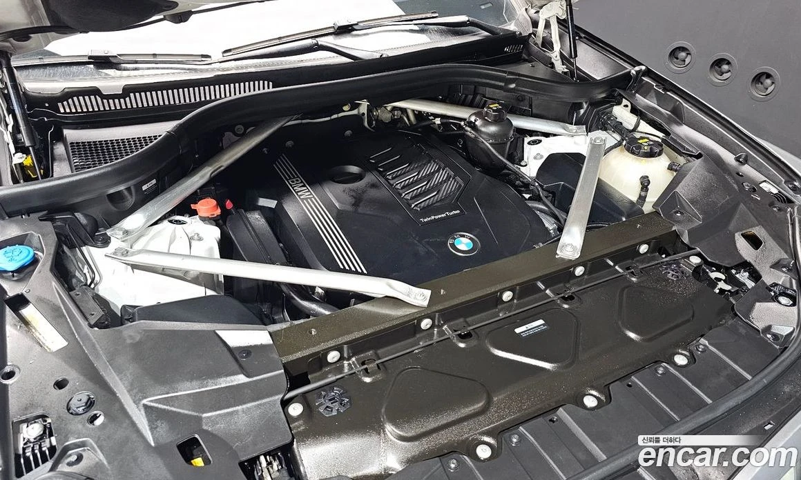 BMW X6 xDrive40i M Sport, снимка 5 - Автомобили и джипове - 56123405