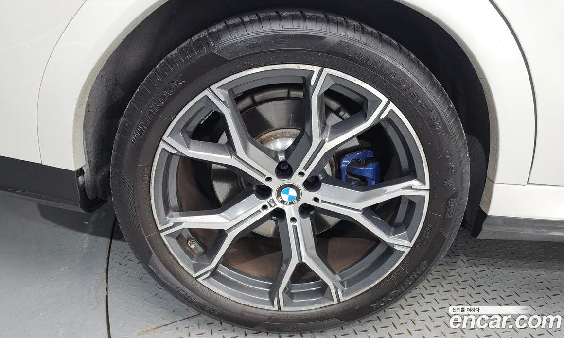 BMW X6 xDrive40i M Sport, снимка 6 - Автомобили и джипове - 56123405