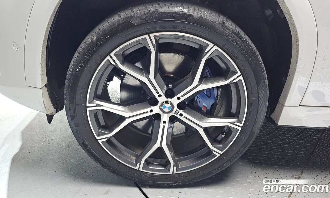 BMW X6 xDrive40i M Sport, снимка 4 - Автомобили и джипове - 56123405