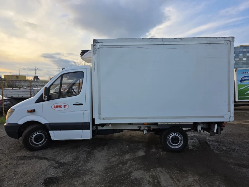 Mercedes-Benz Sprinter 311 Хладилни, снимка 7 - Бусове и автобуси - 52847287