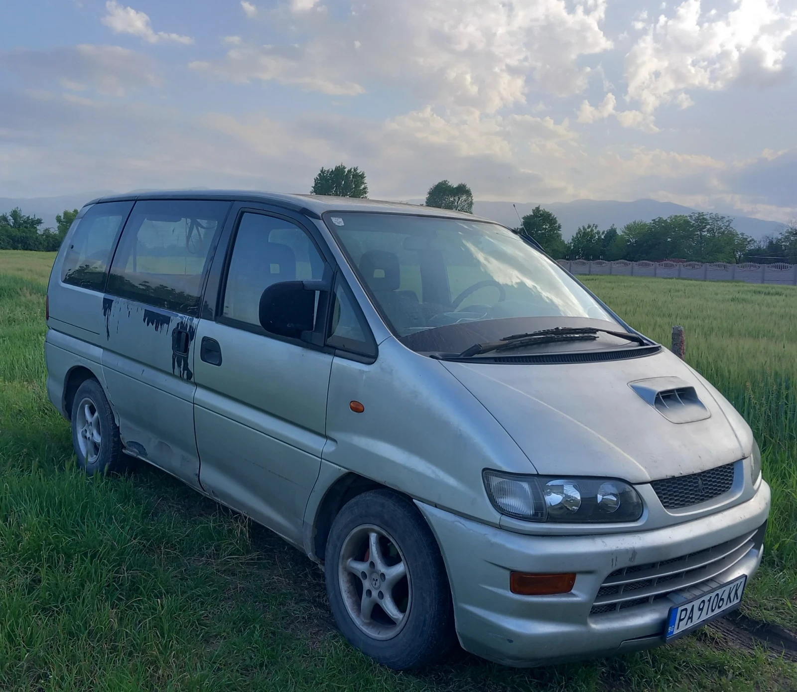 Mitsubishi Spacegear, снимка 1